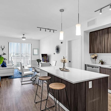 Amazing 2 Bedroom Unit In Doral Miami With Free Parking Hialeah Gardens Dış mekan fotoğraf