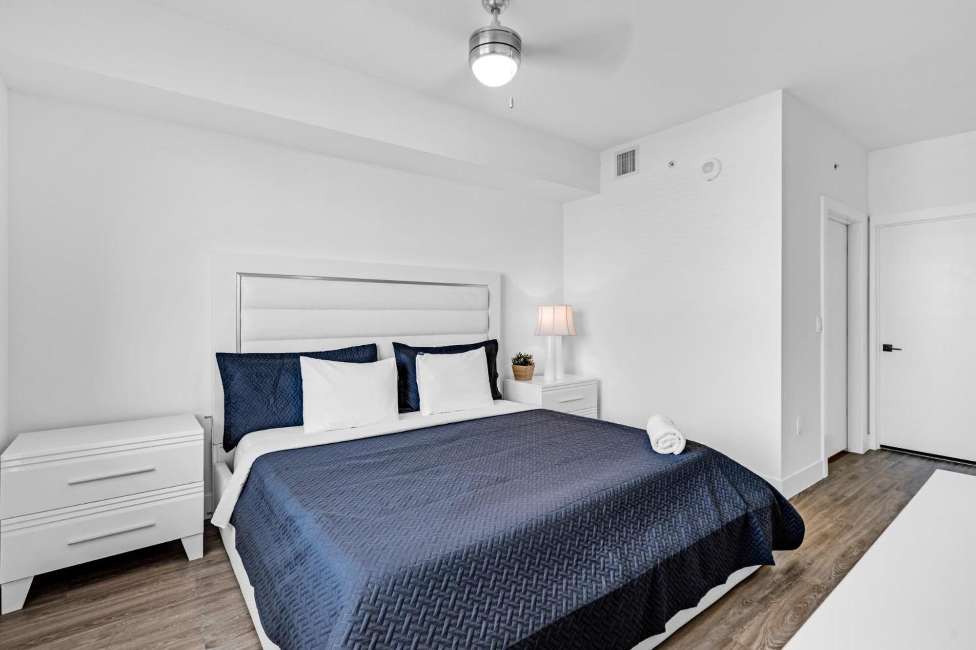 Amazing 2 Bedroom Unit In Doral Miami With Free Parking Hialeah Gardens Dış mekan fotoğraf